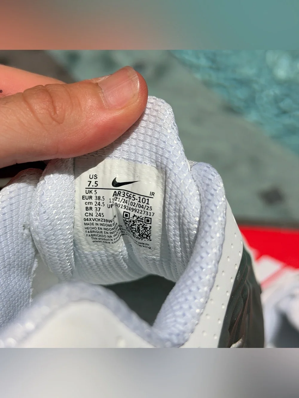 Nike product pair